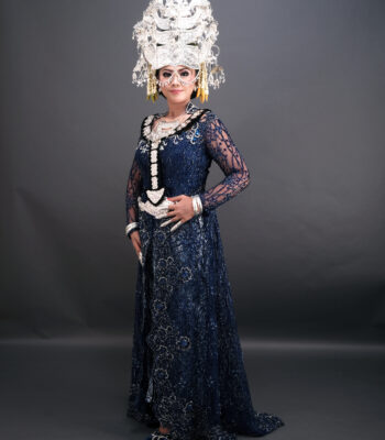 Kebaya Navy Sabrina