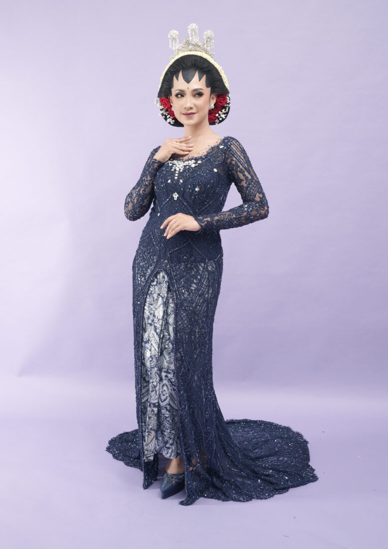 Kebaya Debby Zamra