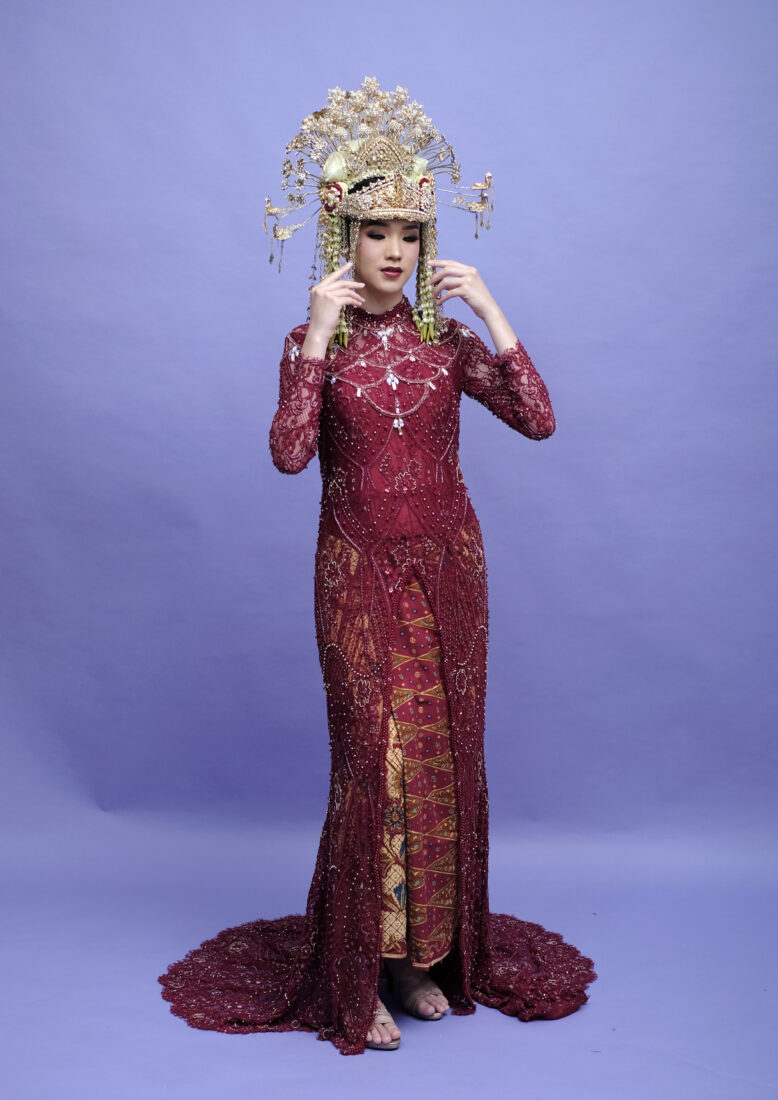 Kebaya Maroon Miranda