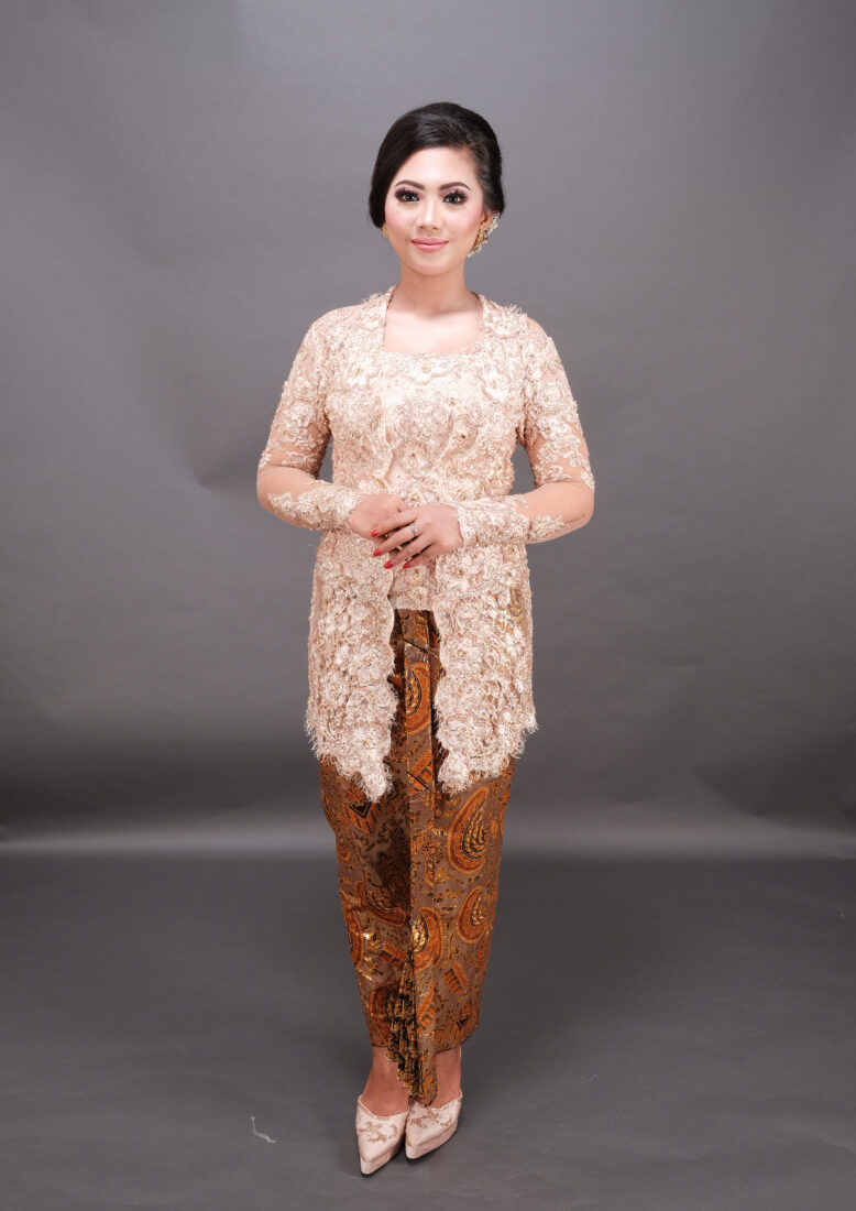 Kebaya Kutu Baru Ajeng