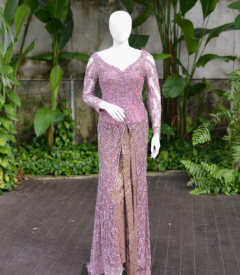 Kebaya Ungu Tulip