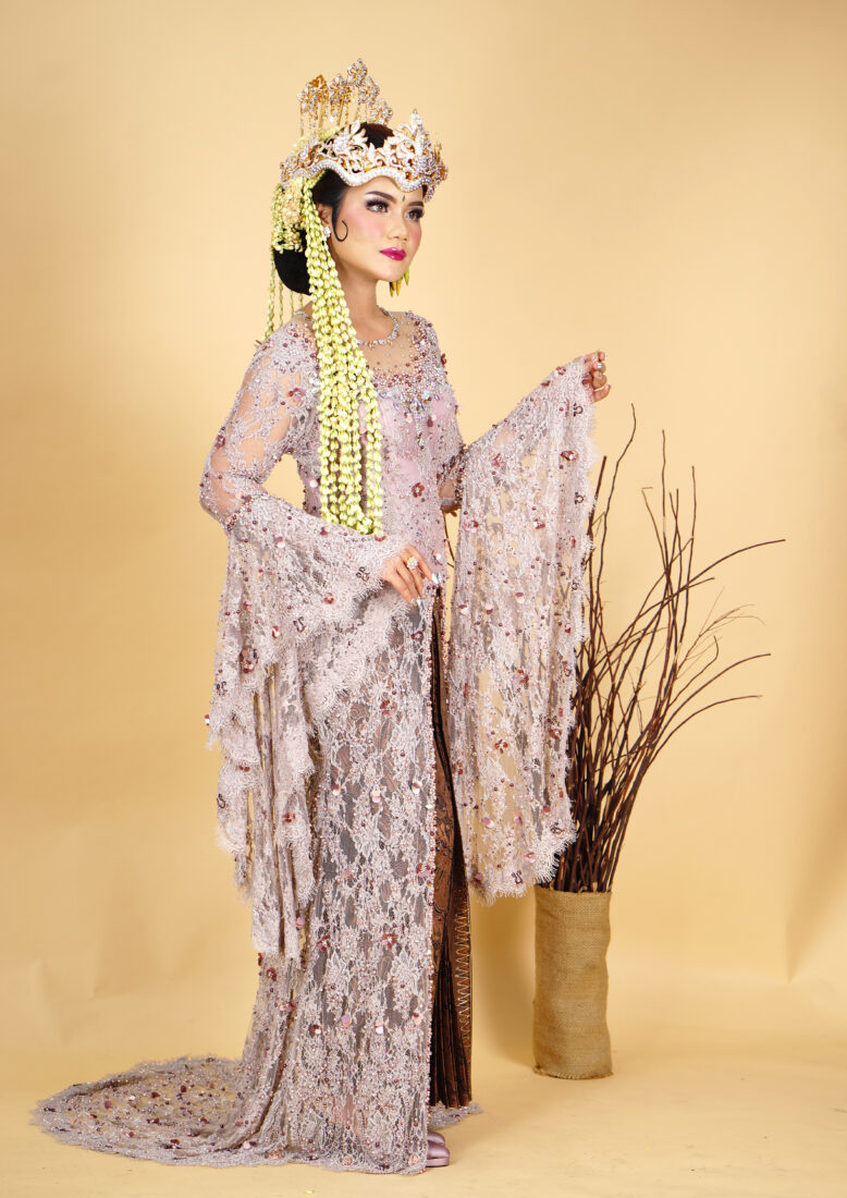 Kebaya Gaun Nude Salsabilla