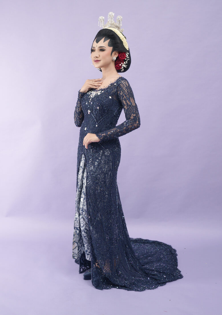 Kebaya Debby Zamra