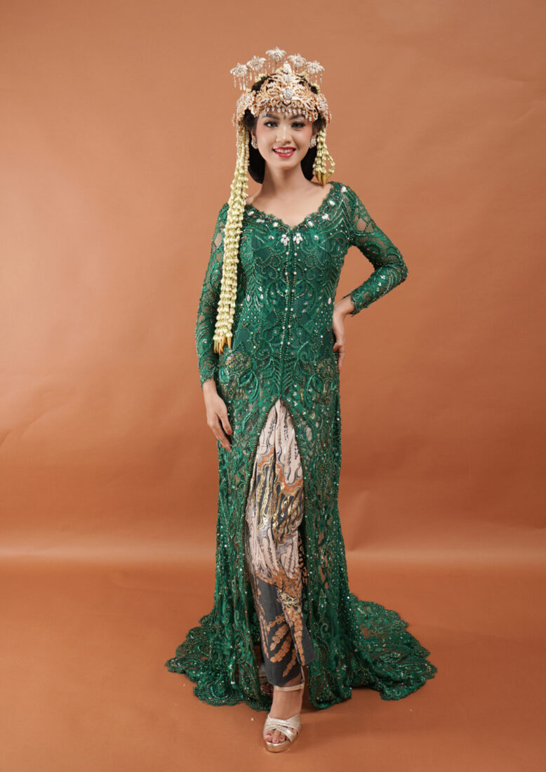 Kebaya Eralda