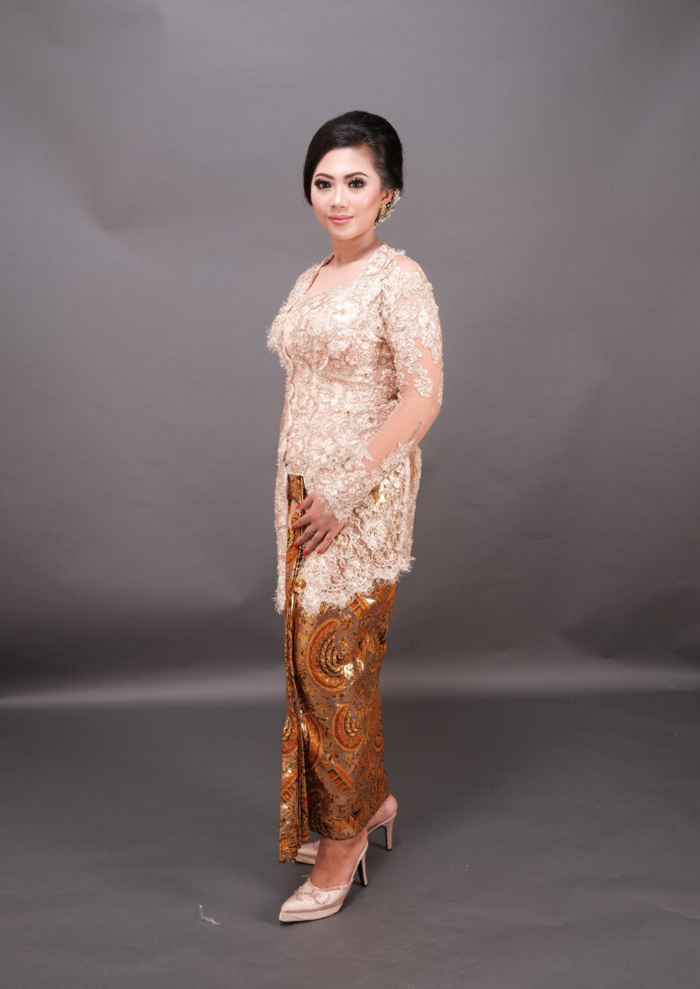 Kebaya Kutu Baru Ajeng