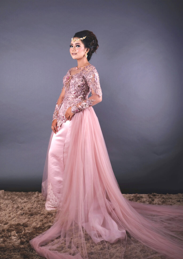 Kebaya Berlin Pink