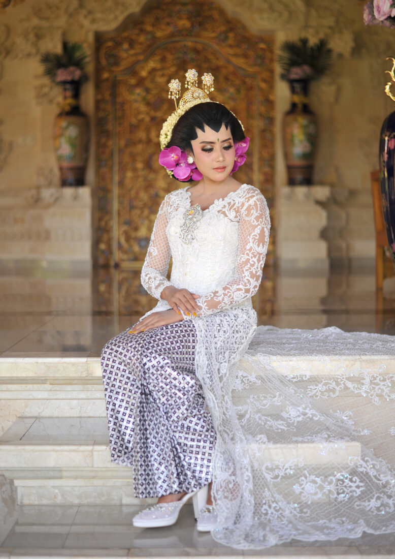 Kebaya Bali Tresna Sita Yoga Putih