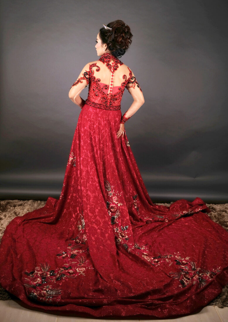 Berlin Maroon Ball Gown Ekor Pisah