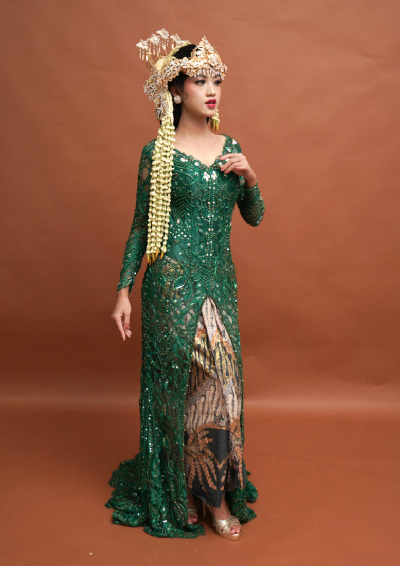 Kebaya Eralda