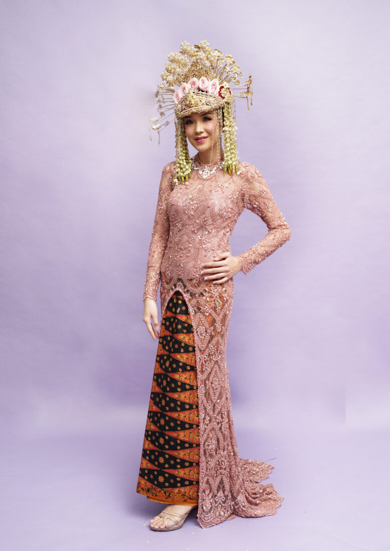 Kebaya Elfrida Nude
