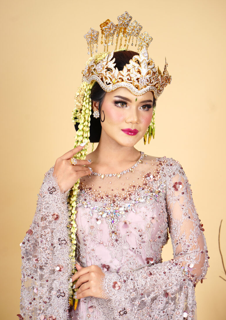 Kebaya Gaun Nude Salsabilla