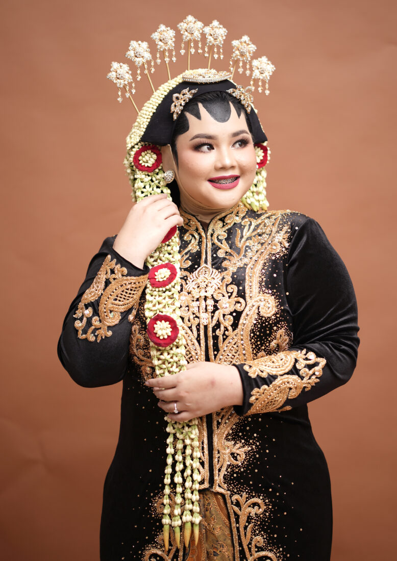 Kebaya Bludru Primasanti