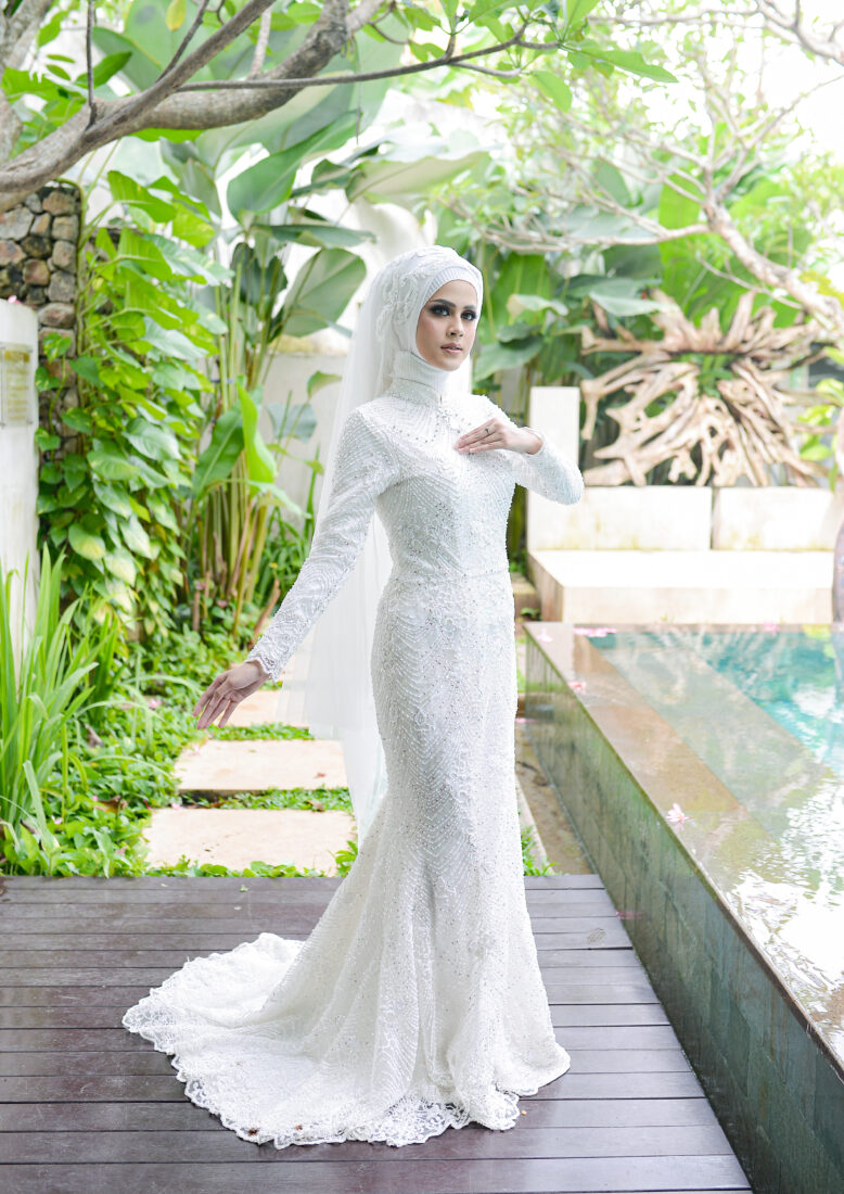 Gaun Mermaid Putih Aurora