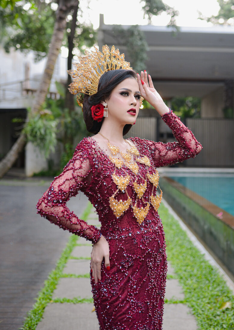 Gaun Mermaid Maroon Yuna