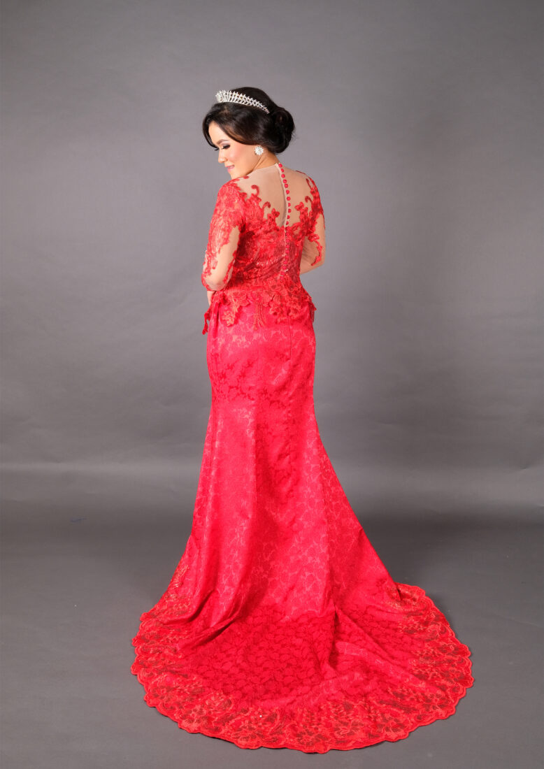 Gaun Mermaid Merah