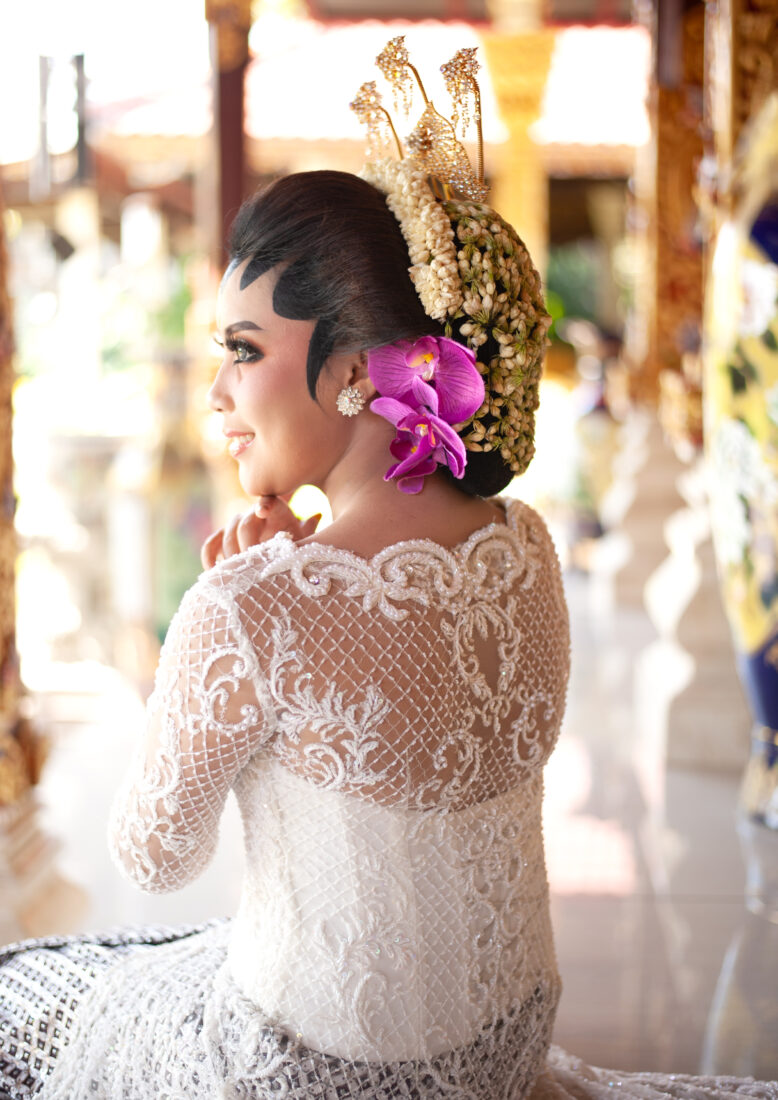 Kebaya Bali Tresna Sita Yoga Putih