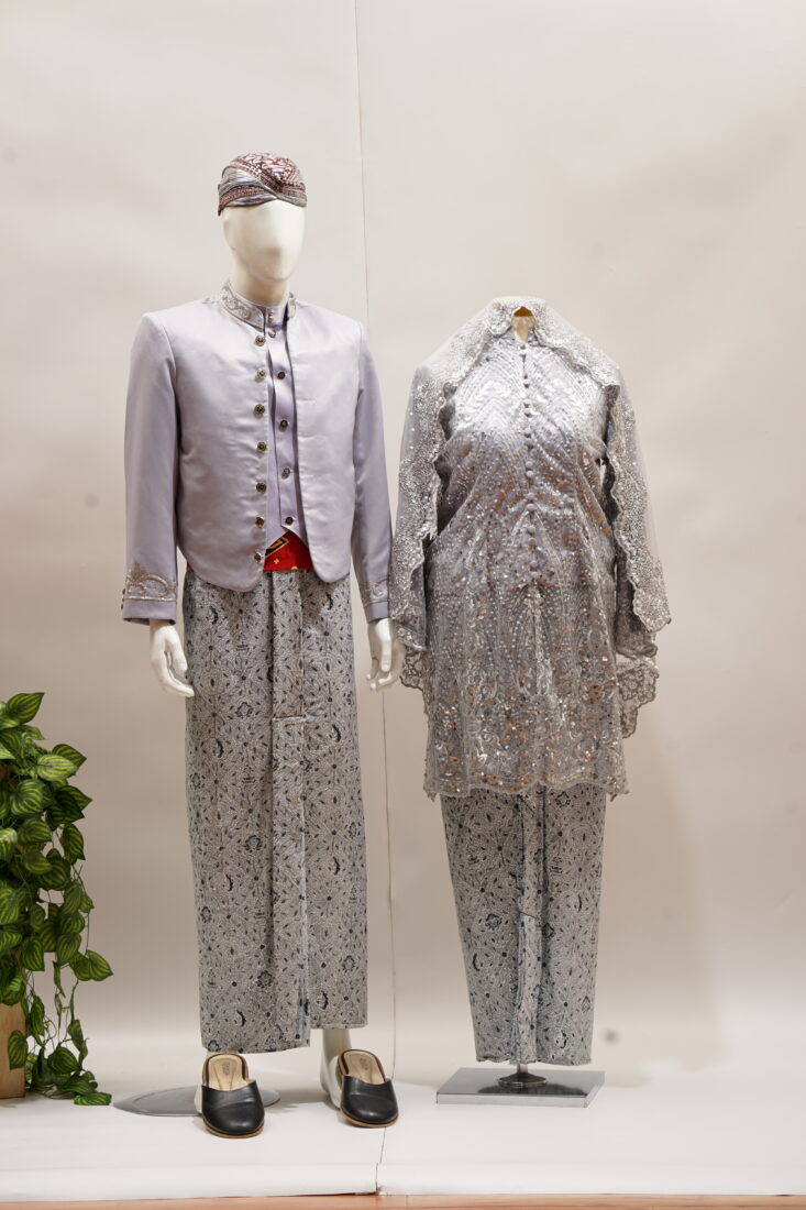 Kebaya Ibu Silver Blink-Blink Muhajirin