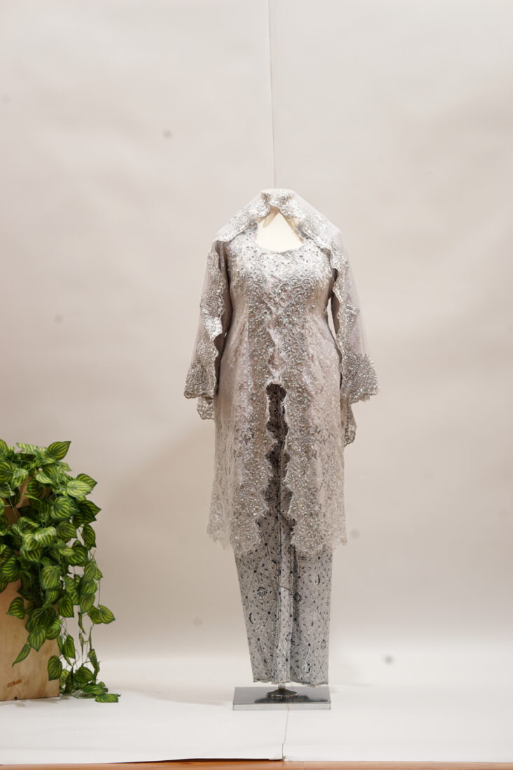 Kebaya Ibu Silver Miladewi