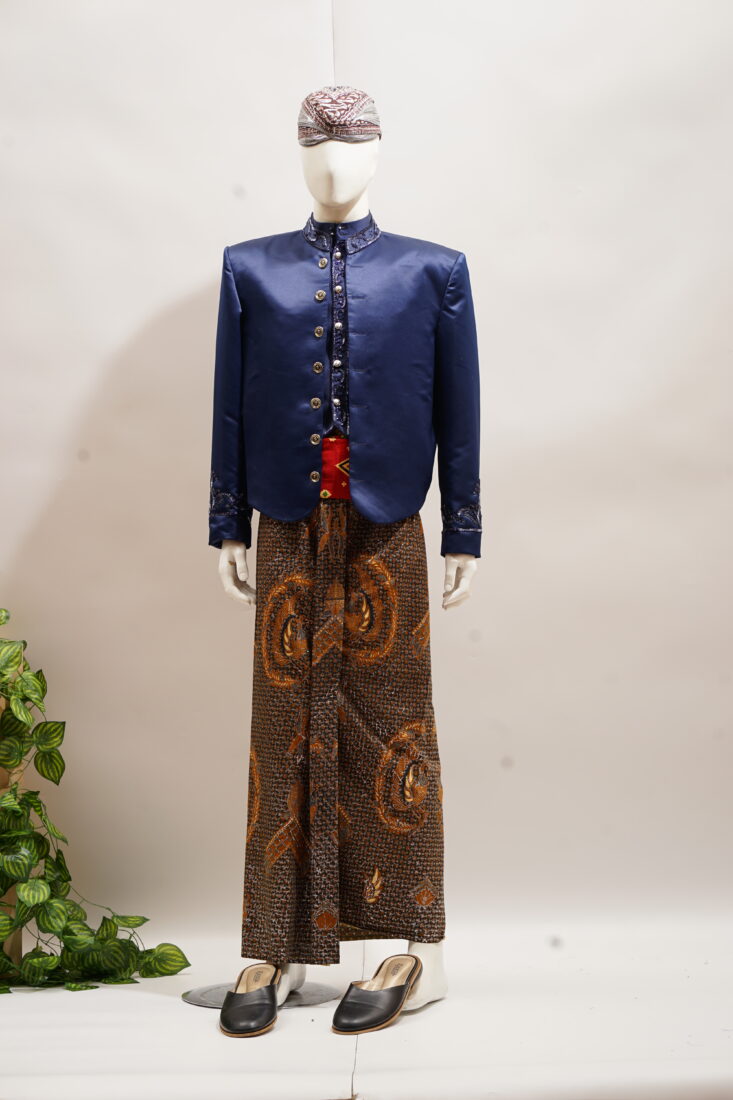 Kebaya Ibu Navy Tunik