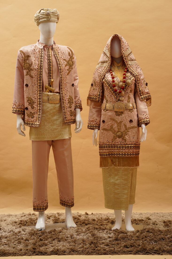 Baju Koto Gadang Peach Gold 1