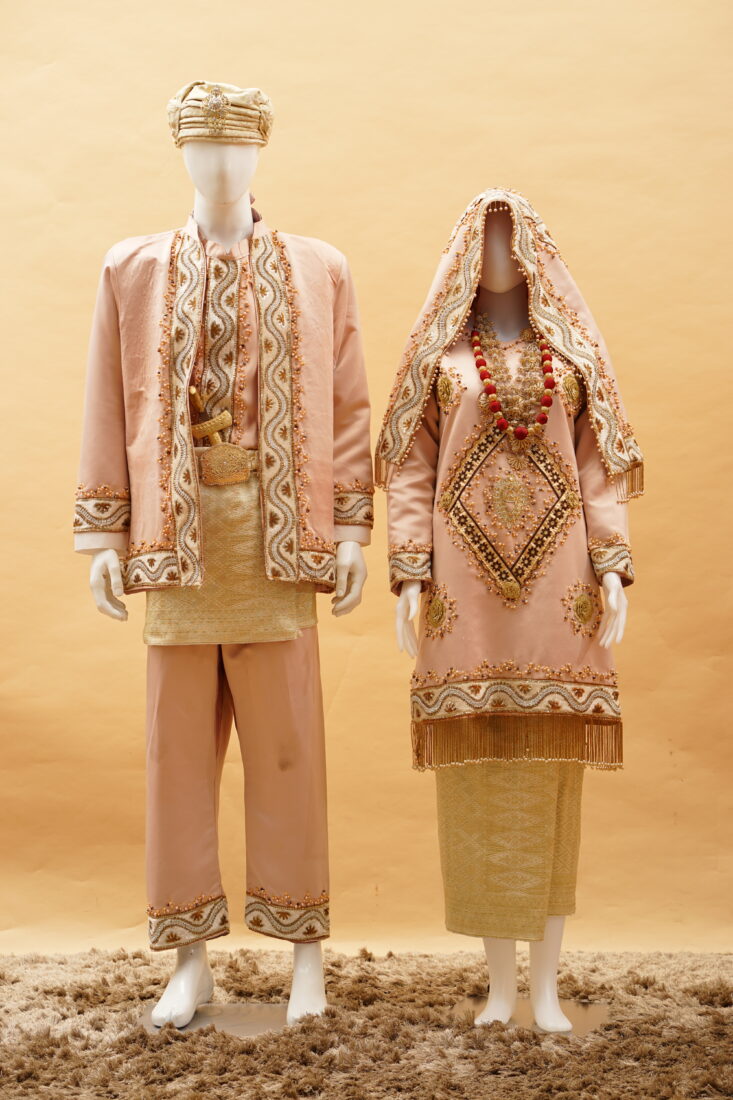 Baju Koto Gadang Peach Gold 2