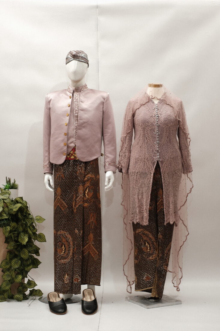 Kebaya Ibu Taro Yulin