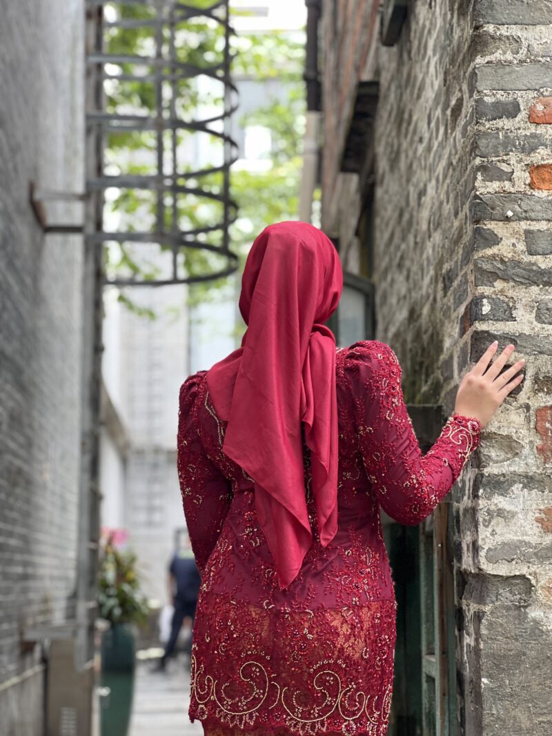 Kebaya Lamaran Misel Maroon