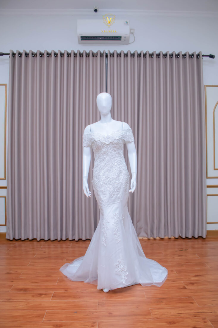Gaun Mermaid Putih 011