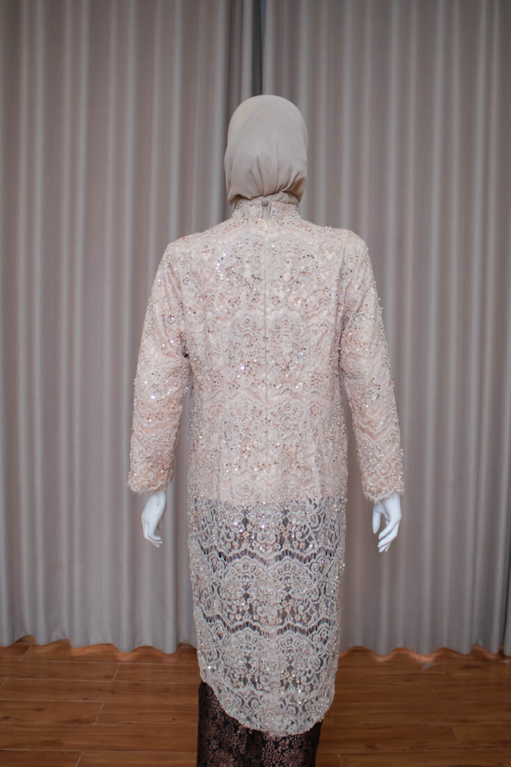 Kebaya Sister Nude 004