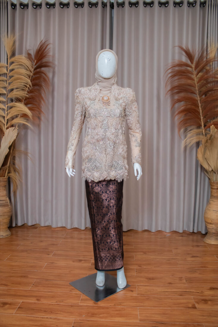 Kebaya Sister Nude 005