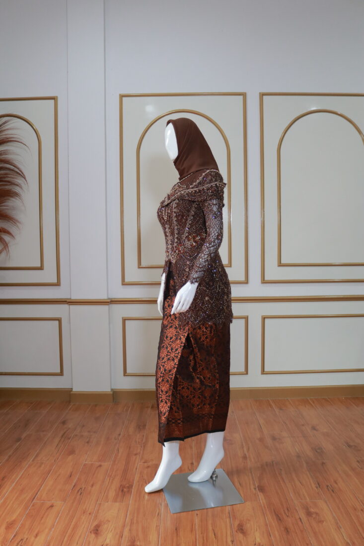 Kebaya Lamaran & Wisuda Coklat 001