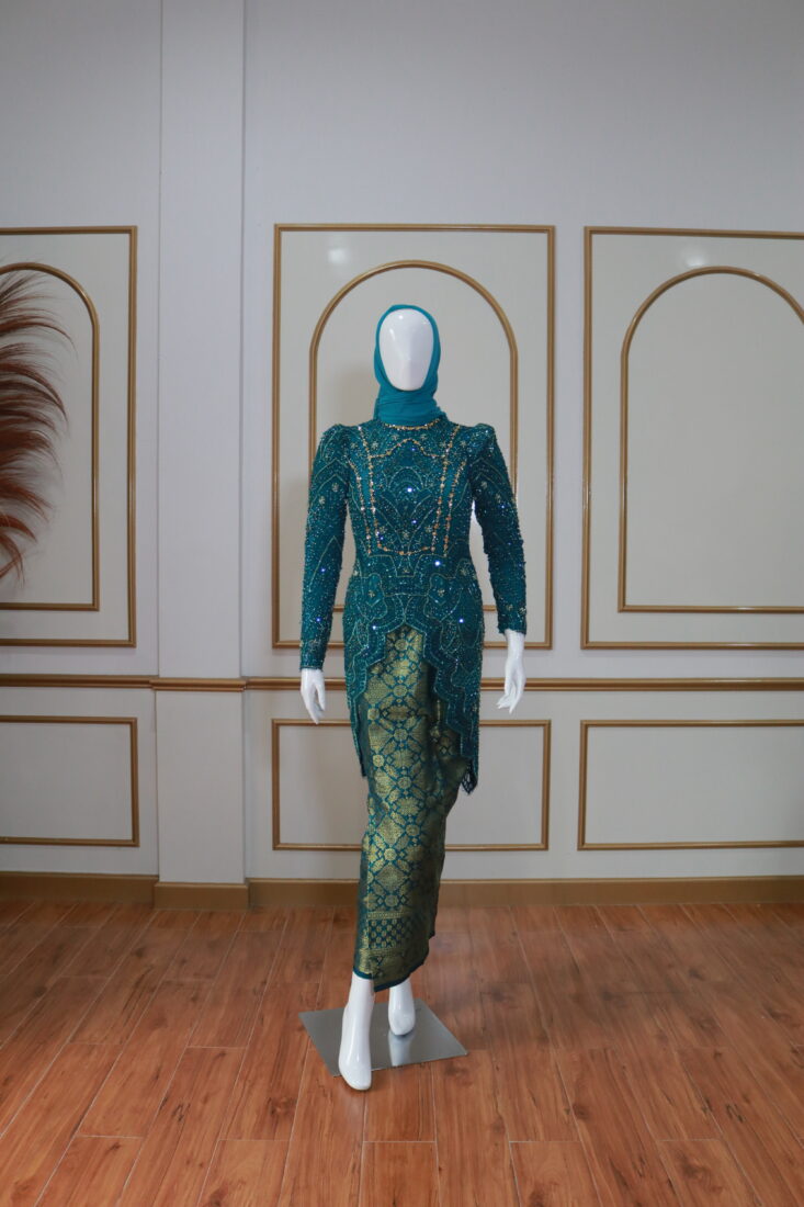 Kebaya Lamaran & Wisuda Hijau Emerald 003
