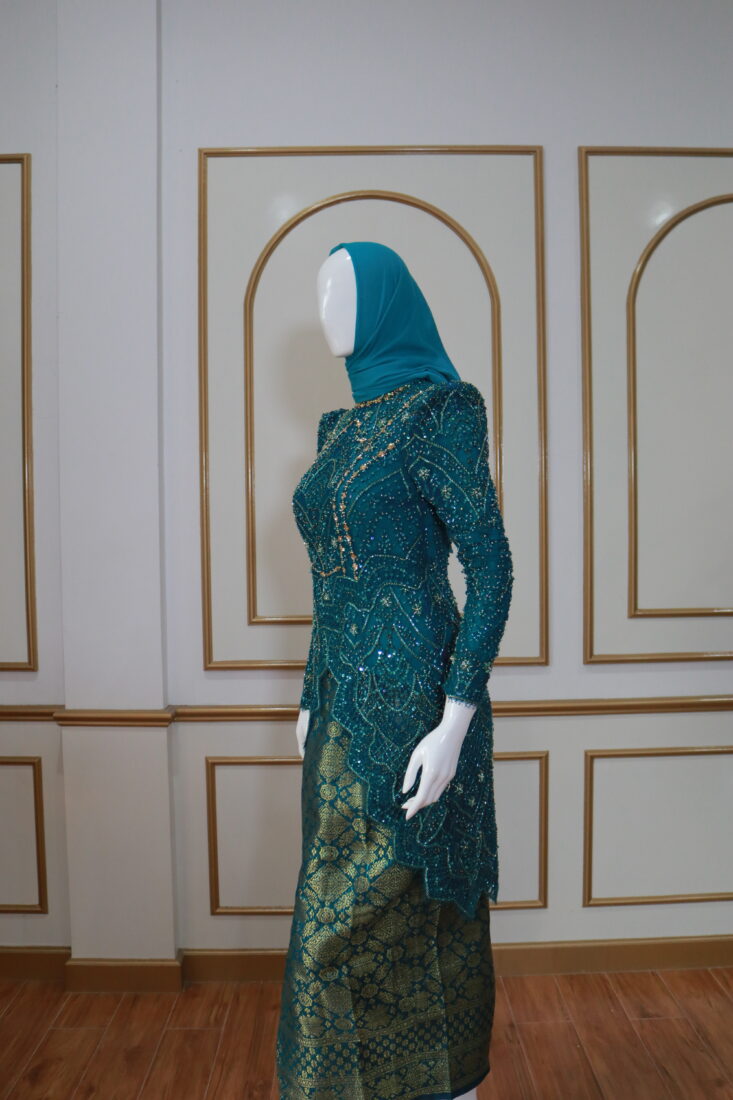 Kebaya Lamaran & Wisuda Hijau Emerald 003