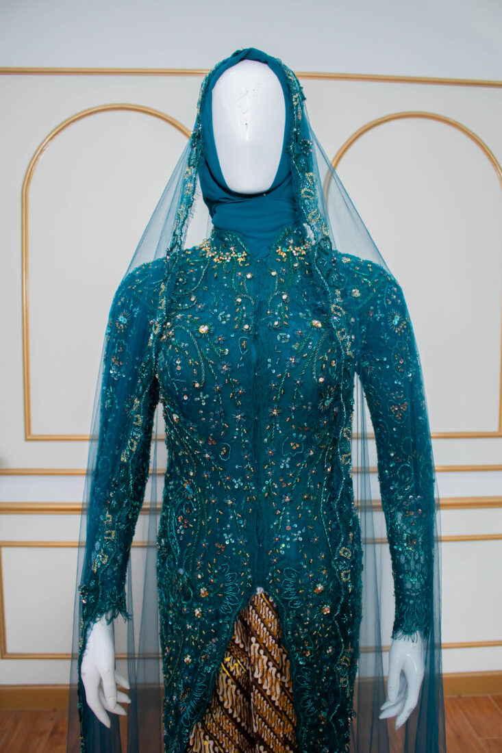 Kebaya Hijau Emerald 005