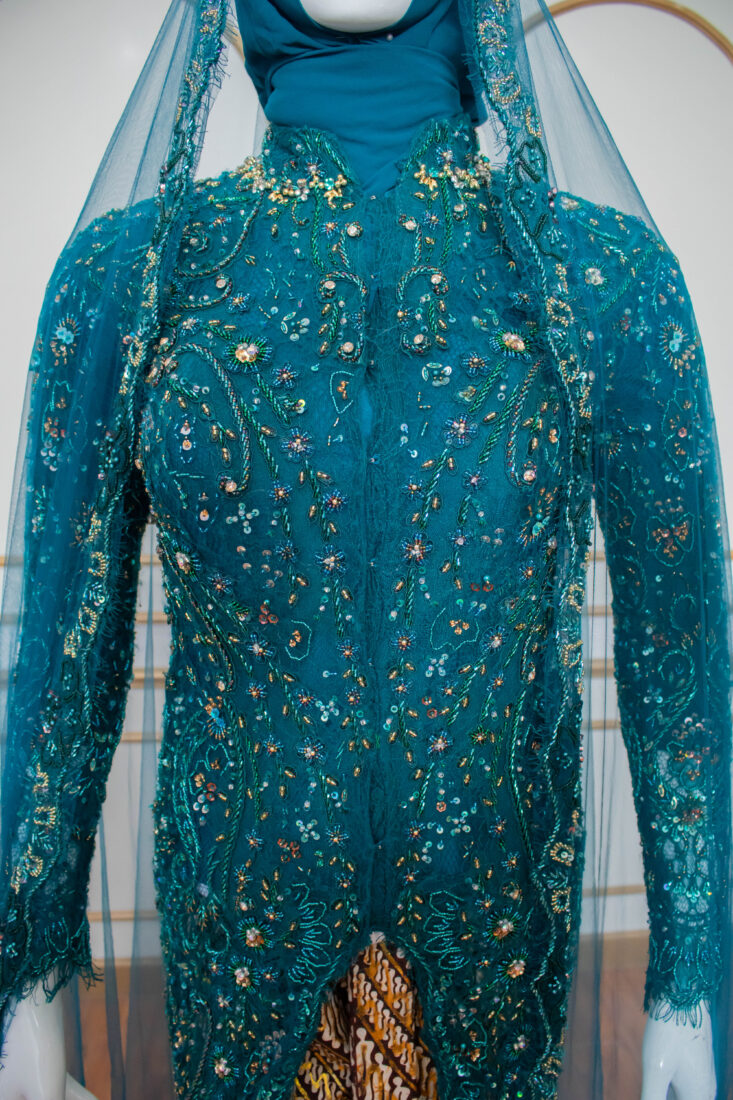 Kebaya Hijau Emerald 005