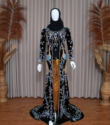 Kebaya Bludru Hitam 016