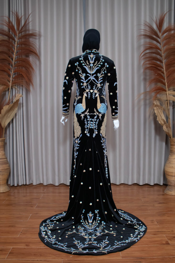 Kebaya Bludru Hitam 016