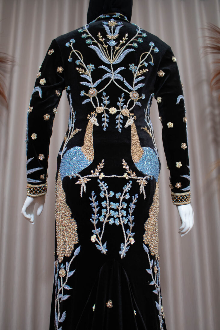 Kebaya Bludru Hitam 016