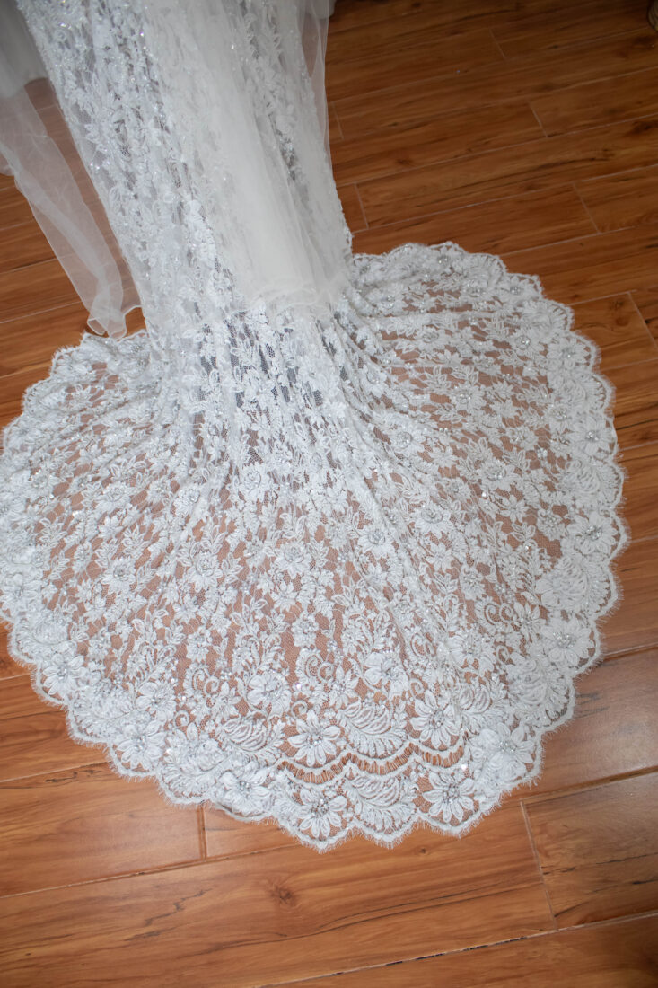 Kebaya Putih Hening