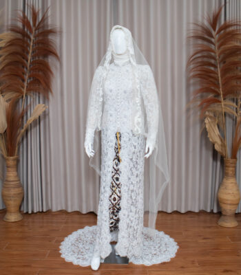 Kebaya Putih Hening
