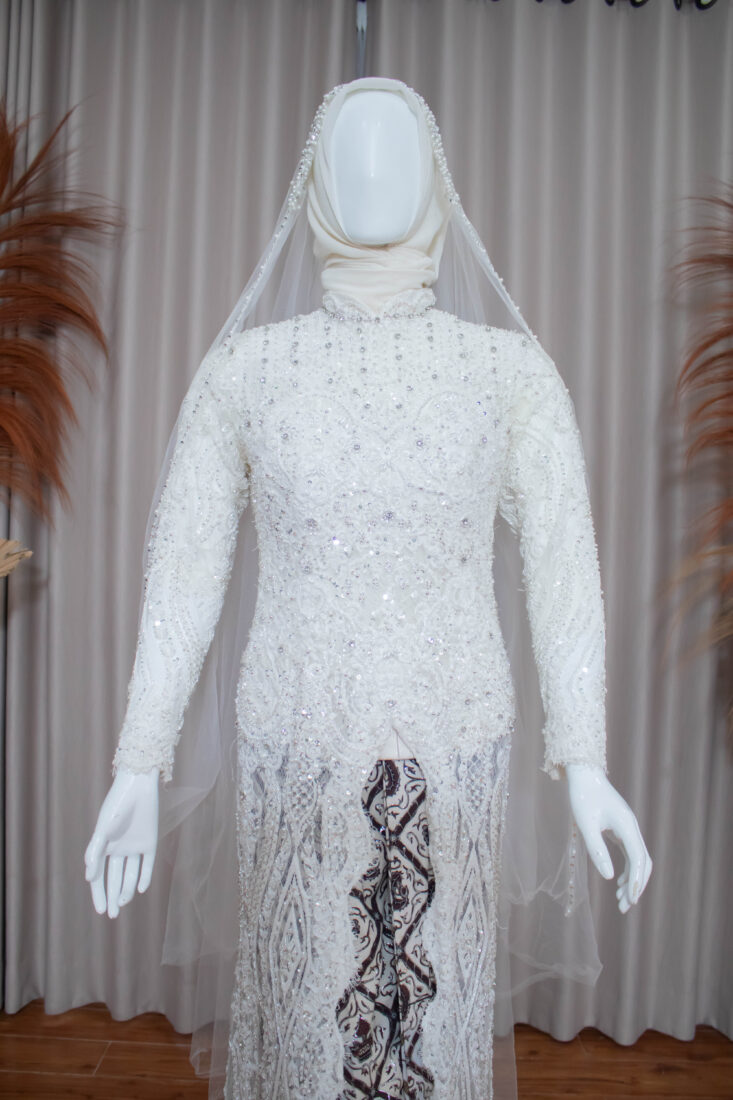 Kebaya Putih Mutia 043