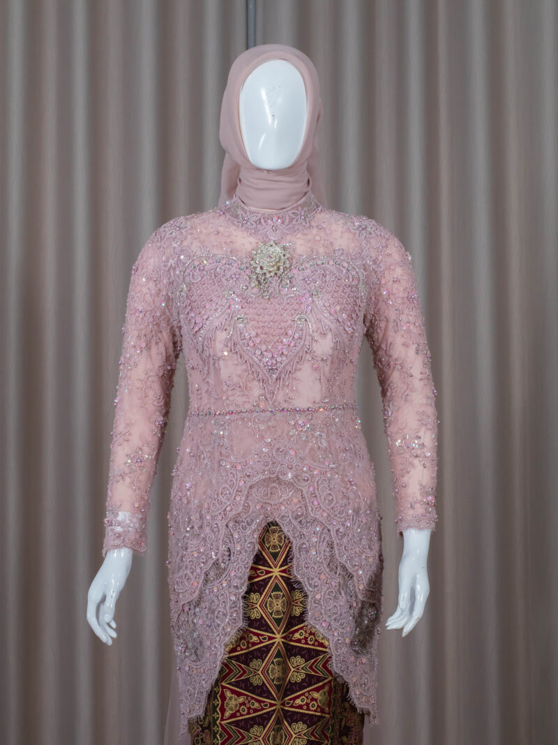 Kebaya Lamaran dan Wisuda Pink 001