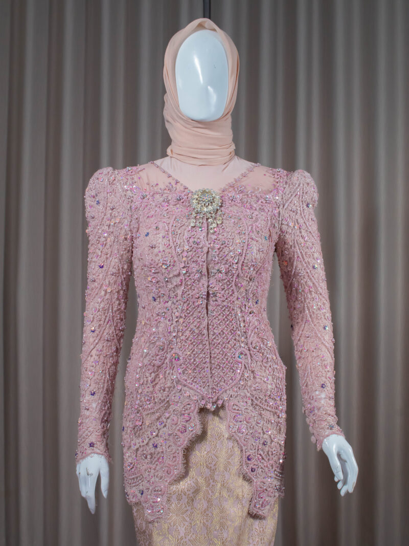 Kebaya Lamaran dan Wisuda Pink 002
