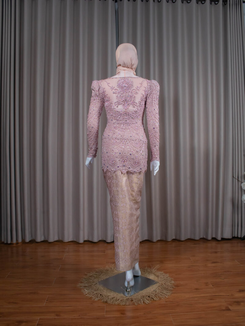 Kebaya Lamaran dan Wisuda Pink 002