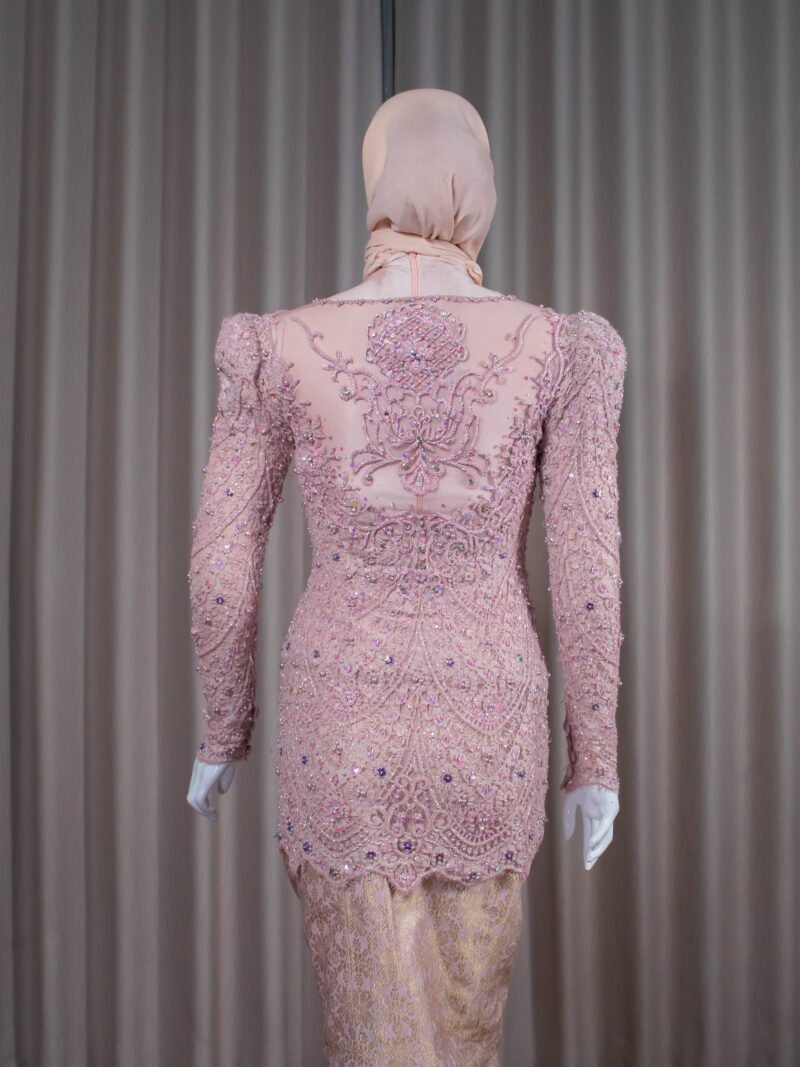 Kebaya Lamaran dan Wisuda Pink 002