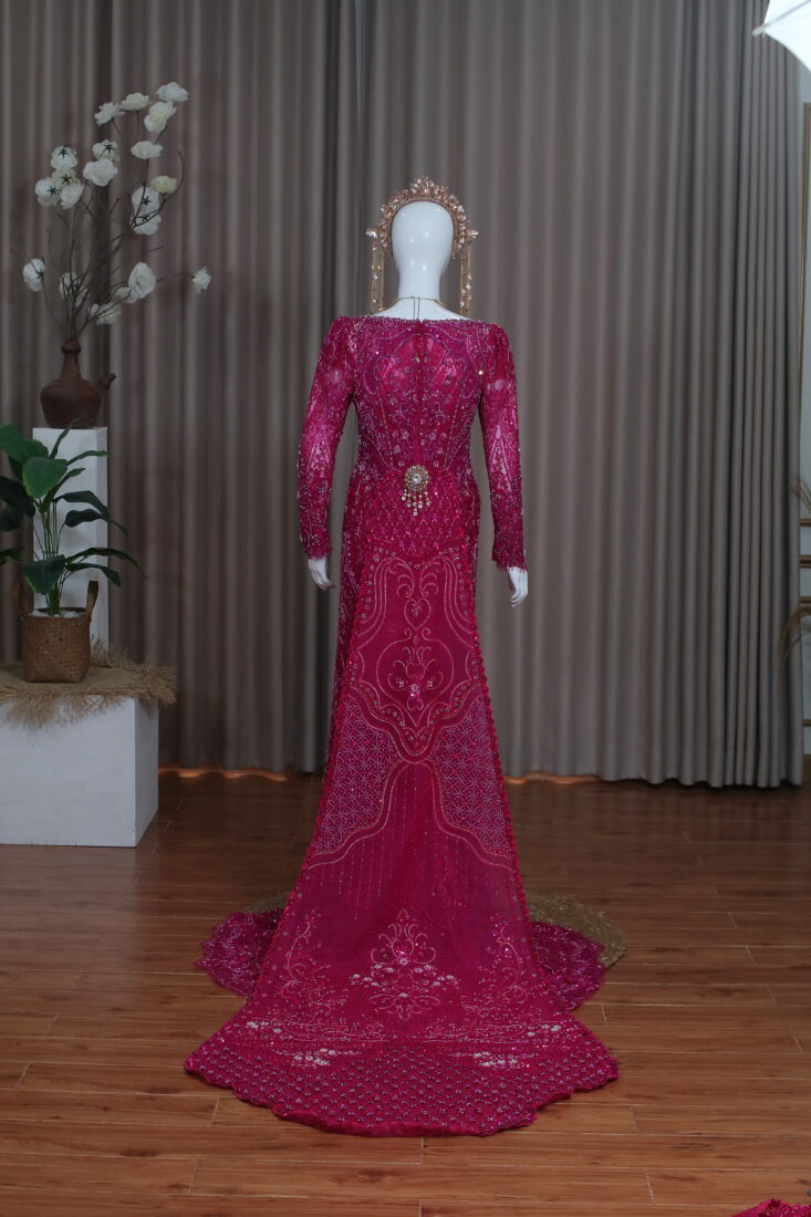 Gaun Fushia Tiara Pink