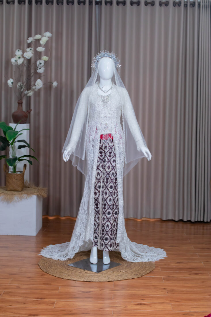 Kebaya Akad Putih Yesi