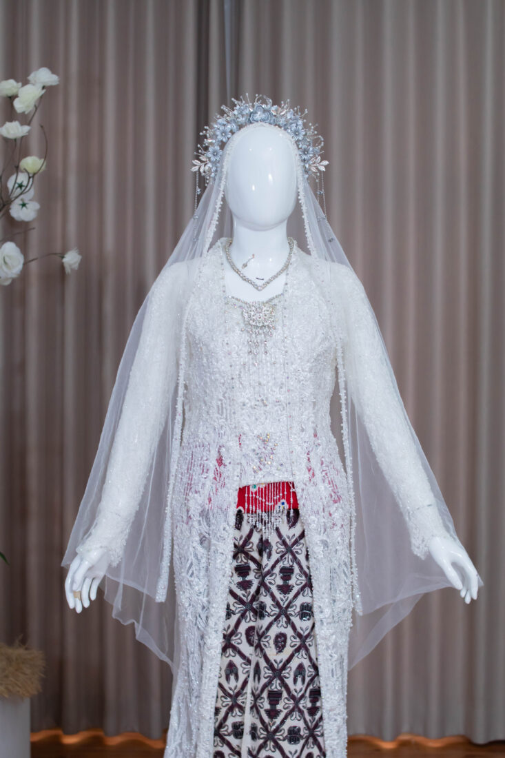 Kebaya Akad Putih Yesi