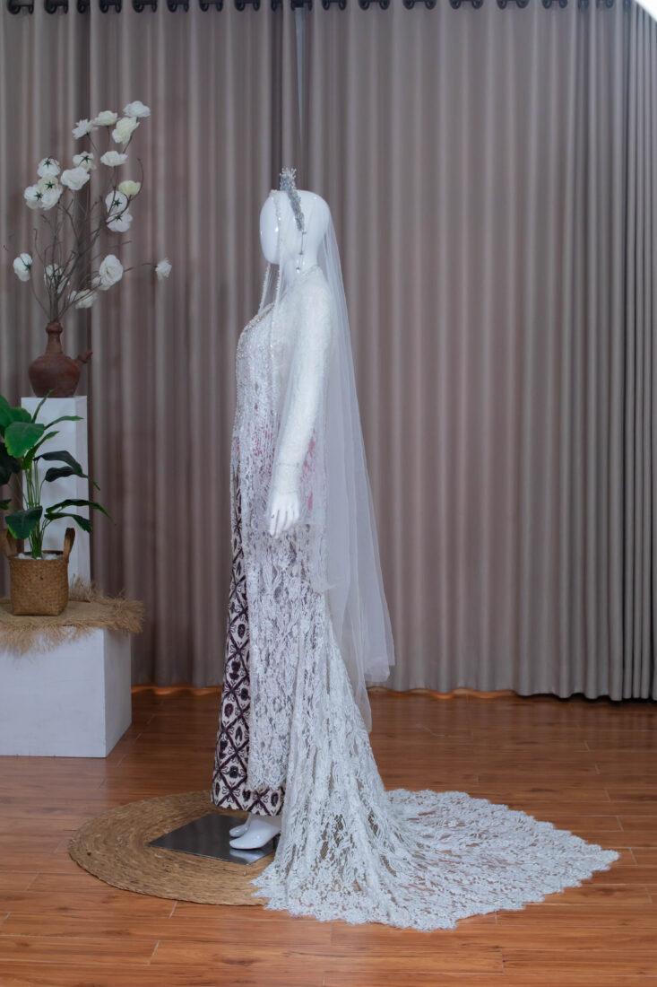 Kebaya Akad Putih Yesi