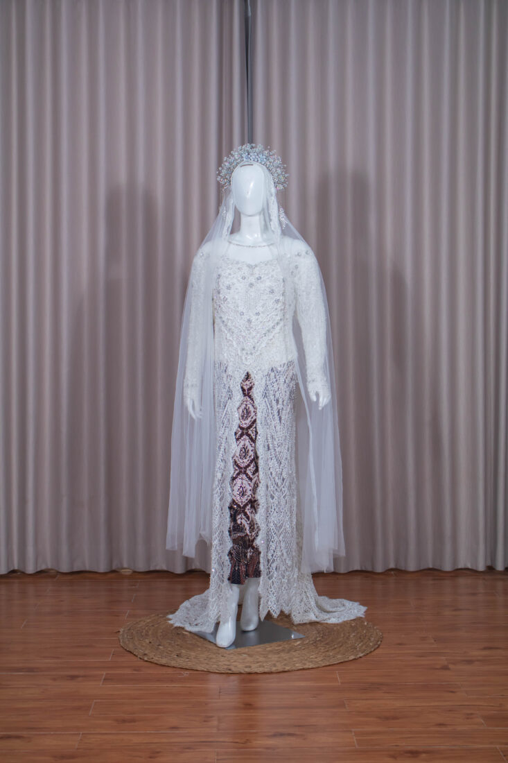 Kebaya Akad Putih Adine